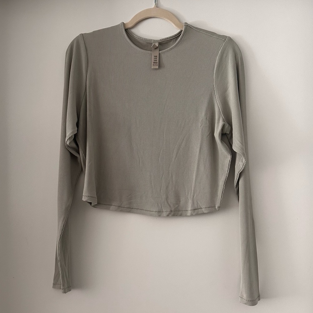 SKIMS Soft Lounge Long Sleeve Talc Top